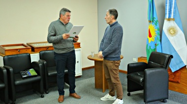 Gray se reunió con el director del Centro Cultural Infantil Manitos Garabato