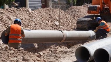 El gobierno bonaerense aprobó la licitación internacional para adjudicar la obra de recambio de cañerías en La Plata