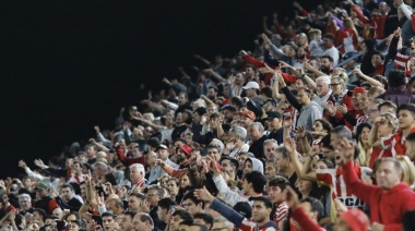 El domingo Estudiantes de La Plata exigirá a sus hinchas que presenten su DNI "únicamente en formato físico"