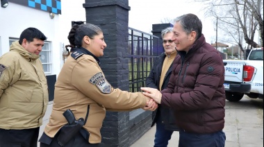 Fernando Gray recorrió la sede de la Fuerza Barrial de Aproximación de Esteban Echeverría