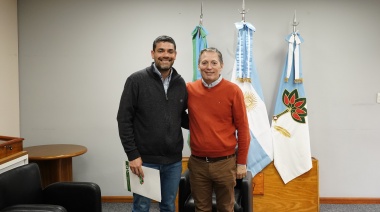 Fernando Gray destacó "la labor y el compromiso social que llevan adelante el padre Diego", párroco en Monte Grande Sur