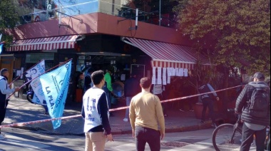 Trabajadores de un reconocido restaurante de La Plata reclamaron "regularización de aportes"