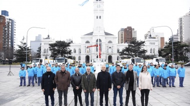 Alak presentó un programa de limpieza de paredes y espacios vandalizados de La Plata