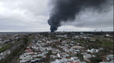 Aseguran que "serán varias horas de trabajo para extinguir completamente el fuego" en la Refinería de YPF