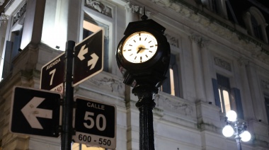 Inaugurado en 1927, volvió a funcionar el “Reloj de la Plaza” en La Plata