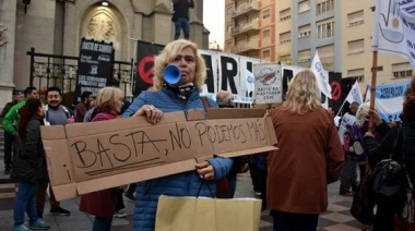 El Gobierno analiza aplicar otro tarifazo de luz y de gas en septiembre