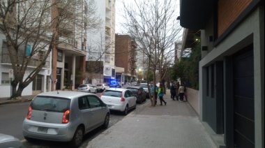 El Colegio Inmaculada de La Plata amaneció con dos patrulleros en la puerta por un ataque a piedrazos ocurrido este jueves