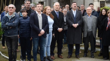 Alak participó del reconocimiento a Ricardo Balbín a 43 años de su muerte