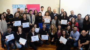 Alak participó de la segunda “Mesa de Emprendedores Platenses”, donde se entregaron créditos por 102 millones