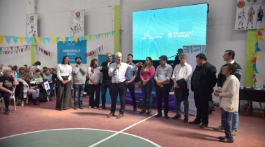 Alak participó de la celebración por el Día Nacional del Jubilado en Villa Elvira