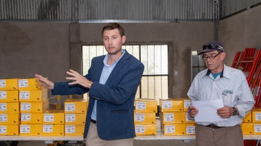 Ferraris entregó calzado de seguridad a los cooperativistas de Leandro N Alem