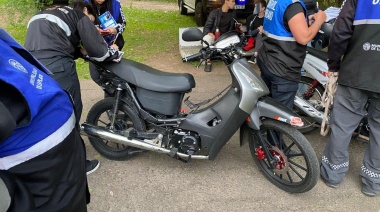 "Operativo relámpago" en el Bosque de La Plata: secuestran decenas de motos que corrían picadas