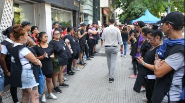 Este martes vuelve la "Fila del Hambre" porque "hoy alimentarse es un privilegio", según una referente del Movimiento Evita La Plata