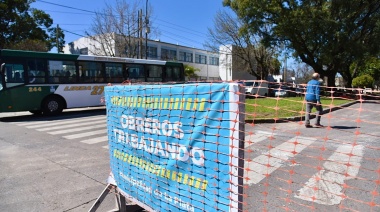 Continúa el bacheo y la repavimentación en calles de La Plata