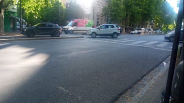 Falleció una mujer en La Plata tras un choque entre su moto y un auto