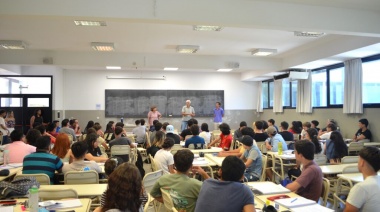 Respaldo de una agrupación de la UNLP al arancelamiento para estudiantes extranjeros: "Es volver a poner al argentino en el centro"