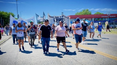 "Peluca" Gramajo en La Plata durante la jornada de lucha de la UTEP: "En estas fiestas millones de familias no tendrán nada en sus mesas"