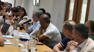 Un sector de los estatales pidió a la Provincia que convoque a paritarias