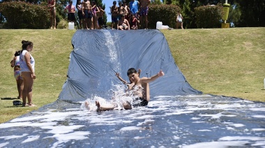 Comenzó la colonia municipal de verano en la República de los Niños