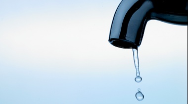 Crespo pidió la emergencia del servicio de agua en La Plata y la región