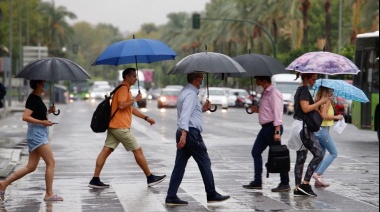 Anuncian que en La Plata y el AMBA este martes persistirán las lluvias y subirá la temperatura