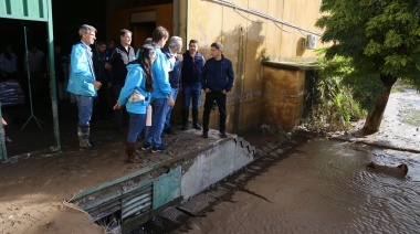 Kicillof recorrió el Hospital Interzonal Dr. José Penna de Bahía Blanca para evaluar los daños producidos por el temporal