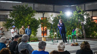 En La Plata presentarán “Mujercitas, ¿eran las de antes?”, en una edición especial de “Cuentos bajo la luz de la luna”