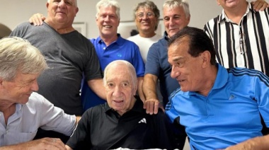 Bilardo festejó su cumpleaños con los campeones de México 86