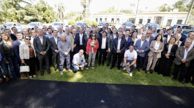 Junto a más de 100 intendentes, Kicillof puso en marcha el Plan Integral de Seguridad