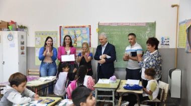 Alak recorrió obras en escuelas incluidas en el plan de mejora edilicia de La Plata