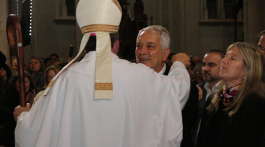 Alak participó de la misa por el fallecimiento del Papa Francisco: “Ha luchado contra los factores del poder, por la justicia social y por la paz”