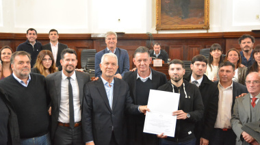 El Concejo Deliberante de La Plata homenajeó a Oscar Vaudagna