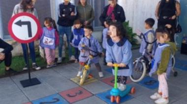 Realizaron una jornada de Educación Vial en el Jardín Municipal N° 920 de La Plata