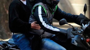 Motochorros asaltaron a un empresario en La Plata y le robaron 70 millones de pesos