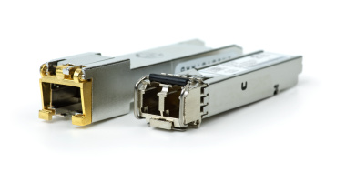 ¿Qué es un transceptor óptico y por qué es esencial para la conectividad moderna?