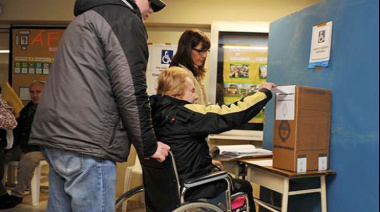 En cada lugar de votación habrá un “Cuarto Oscuro Accesible” para personas con alguna limitación física o motriz
