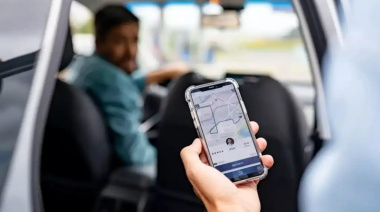 Taxistas Unidos La Plata rechazó "rotundamente" el proyecto para legalizar UBER, Cabify y DiDi