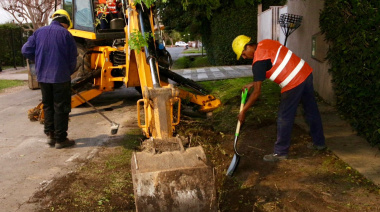 Alak recorrió la puesta en marcha de obras en Gonnet