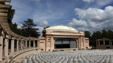Invertirán casi 10 mil millones de pesos en la restauración del Teatro del Lago de La Plata