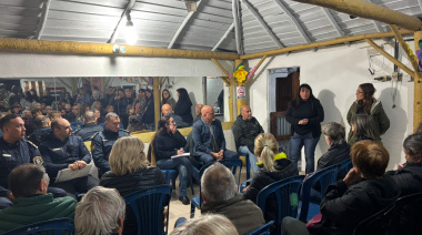 Reunión vecinal en Abasto: malestar por la ausencia del delegado y reclamos por seguridad