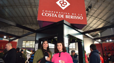 Ante una multitud, en Berisso se festejó el cierre de la 22º Fiesta Provincial del Vino de la Costa