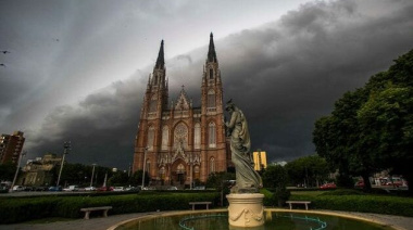 Anunciaron que hasta la tarde del miércoles habrá lluvias, chaparrones y tormentas de variada intensidad