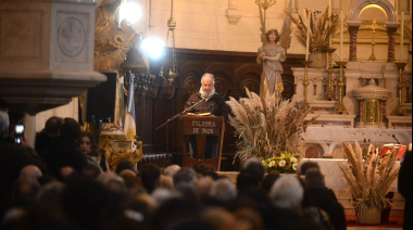 Alak participó de un homenaje a Evita en la Iglesia de La Plata donde "la abanderada de los humildes" se casó con Perón
