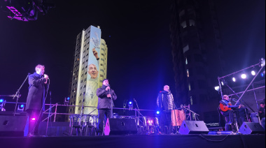 Alak inauguró en La Plata el mural del Papa Francisco más grande del mundo