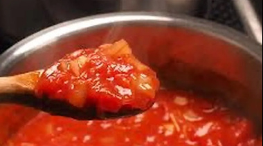 ANMAT lanzó una advertencia luego de detectar la posible presencia de gusanos en envases de tomate triturado
