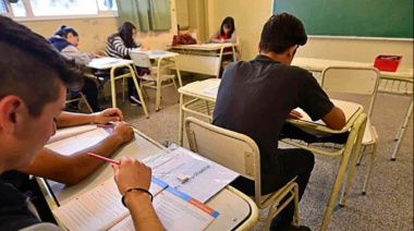 Las escuelas secundarias de gestión estatal y privada de La Plata no tendrán clases este jueves