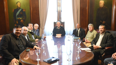 Alak encabezó una mesa de trabajo con referentes del Consejo de Pastores de La Plata