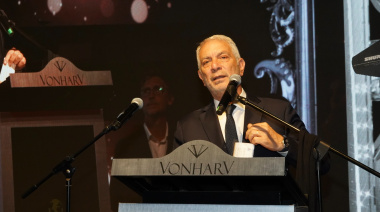 Alak participó de la VIII Gala Solidaria a beneficio del Hospital de Niños Sor María Ludovica