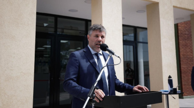 En Magdalena, Hourcade recorrió con Kicillof la nueva Casa de la Provincia y afirmó: ”Gestionar es acercar soluciones construyendo puentes, no muros"