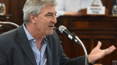 El concejal Javier Mor Roig recordó la recuperación de la democracia